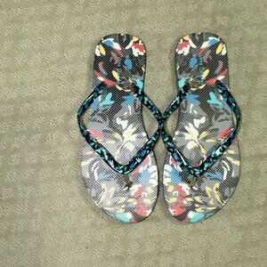 Vera Bradley High Quality Blue Floral  Sandals Wm 7/8  Flip Flop’s Thongs NWOT